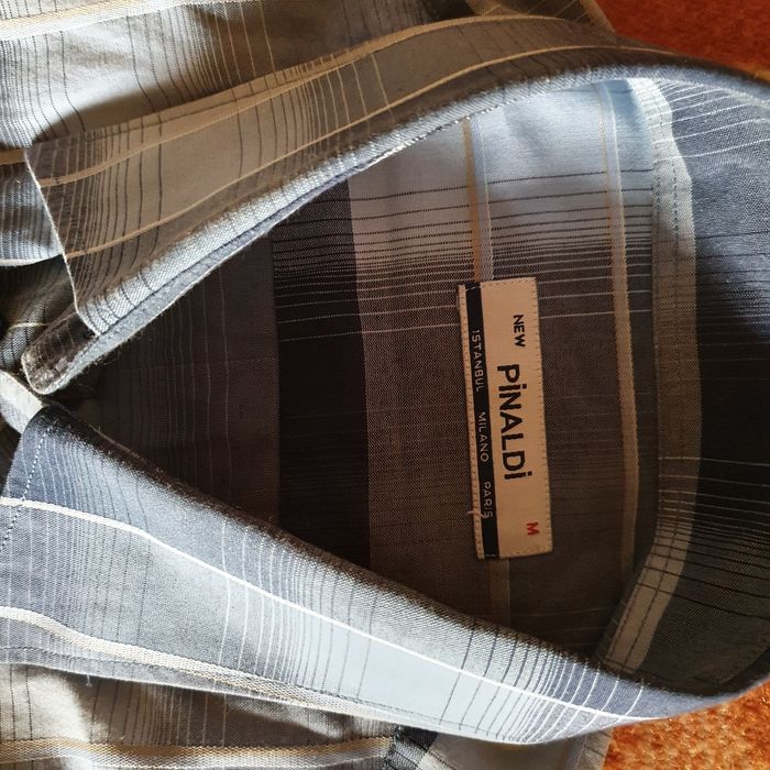 Новая мужская рубашка