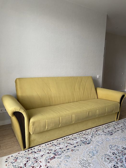 Диван в хорошем состоянии