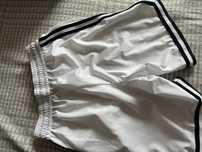 Vand pantaloni scurti nike
