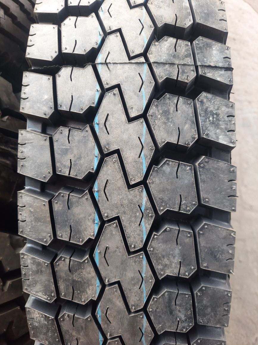Грузовые автошины  / 260 xitoy yengi ONYX 18PR