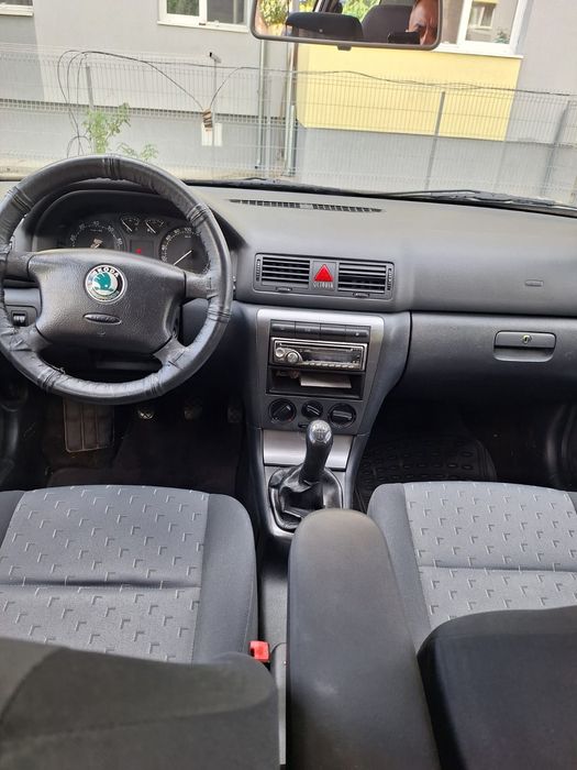 Skoda Octavia Tour 1