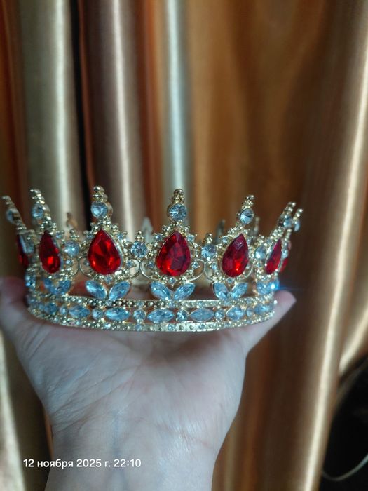 Продам корону от трендового торта