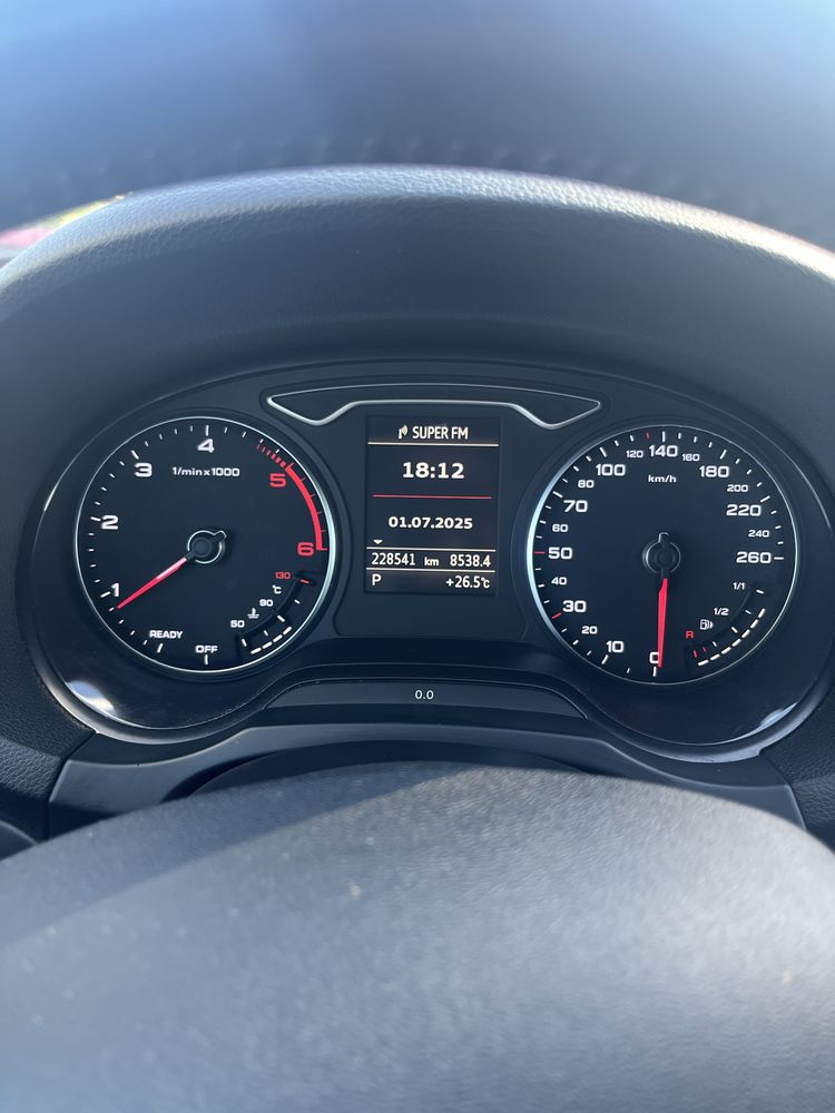 Vand Audi A3, Limousine, 2016, diesel, curie automata, 1598 cm