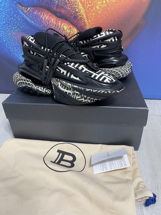 Adidasi Balmain Unicorn Premium