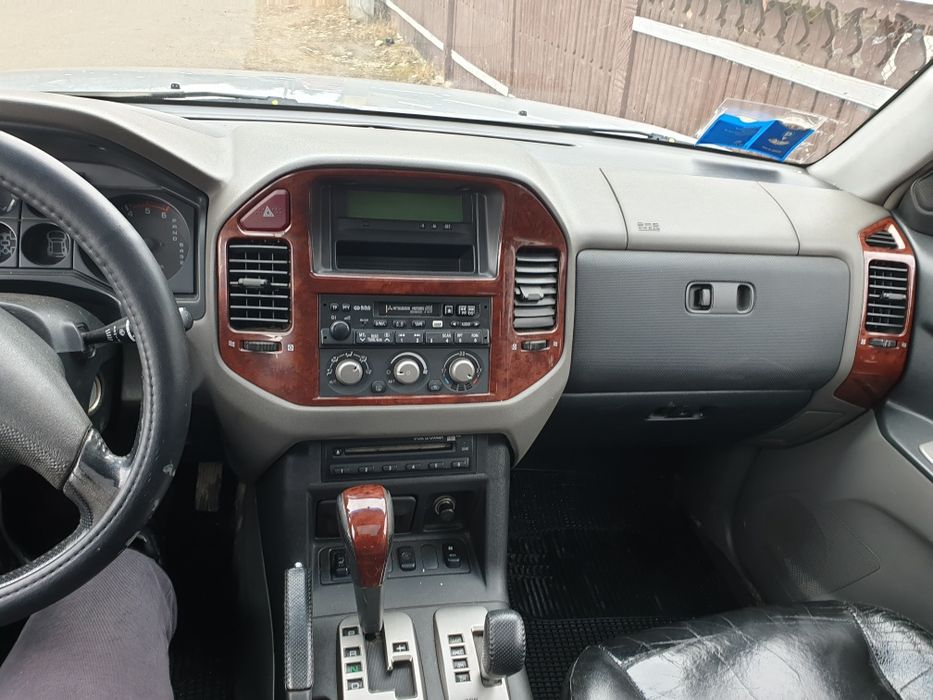 Mitsubishi pajero