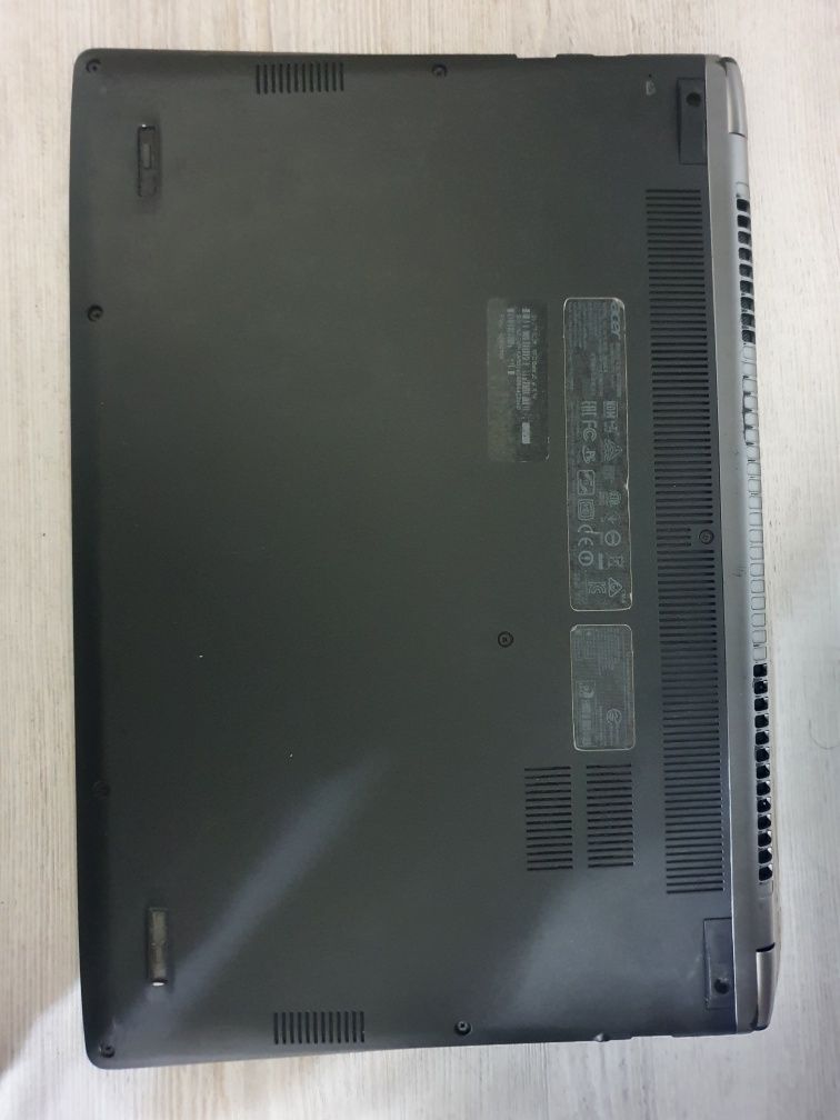 Acer i5-6200u 8/256gb SSD