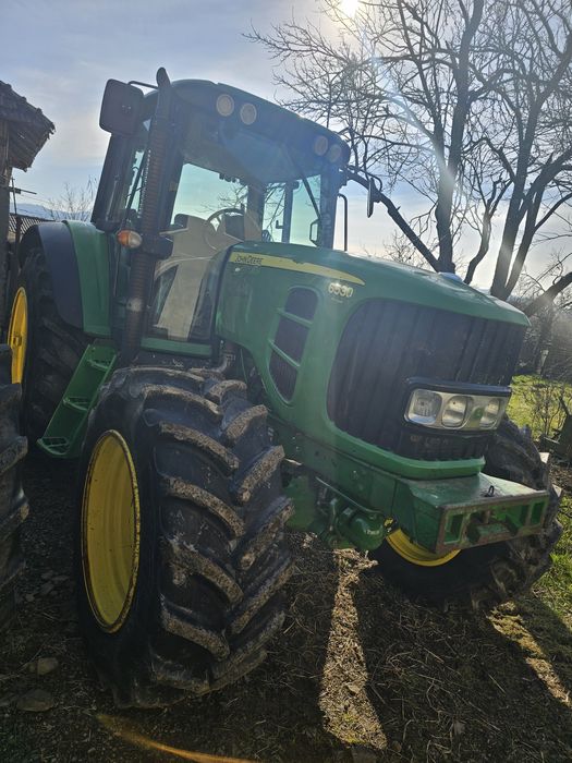 Vând Tractor John Deere 6530 Premium 2010în stare foarte bună