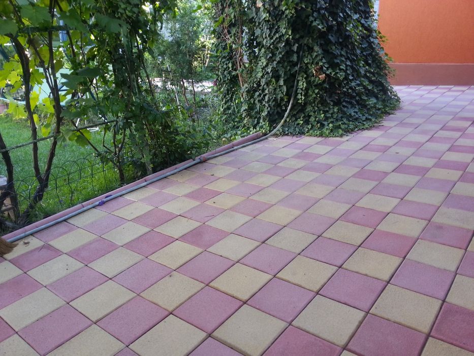 Vindem Pavaje Pavele - Model Dale Striate dimensiune 30x30-2