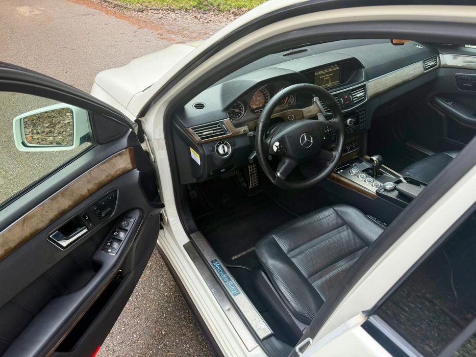 Mercedes E63 AMG facelift 600cp extra full