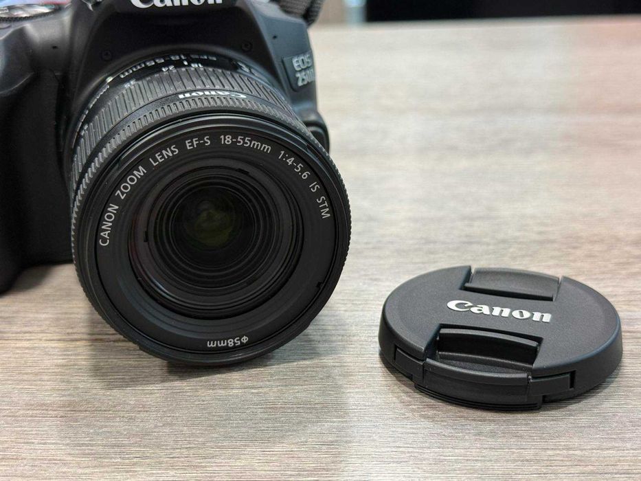 Canon EOS 250D + обектив EF-S 18–55mm