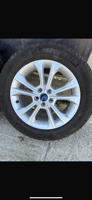 Jante Ford Kuga 235 55 17 all seasons Michelin Latitude Tour