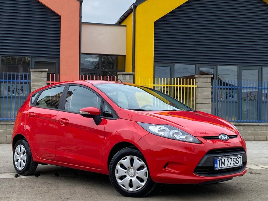 Ford Fiesta 1.3 Benzină — 2010 — Doar 5.000 km —
