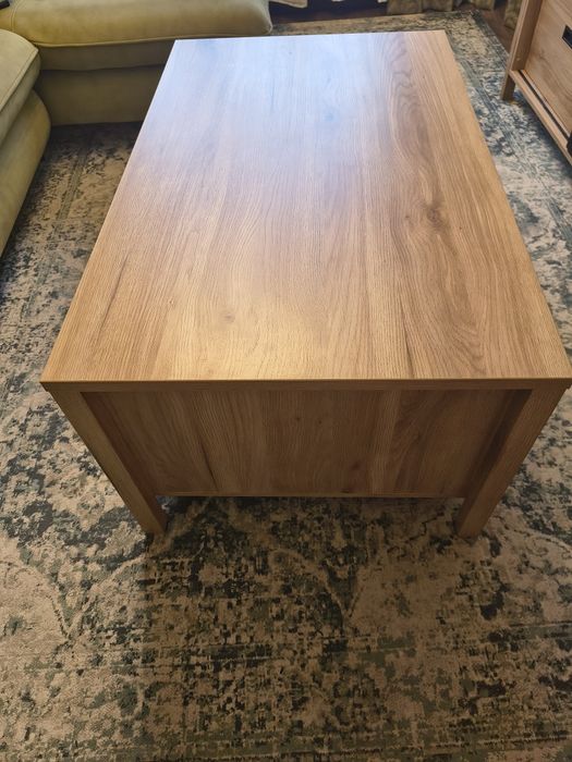 Холна маса от магазин Комо