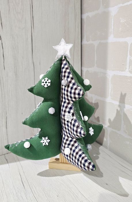 Светеща коледна елха