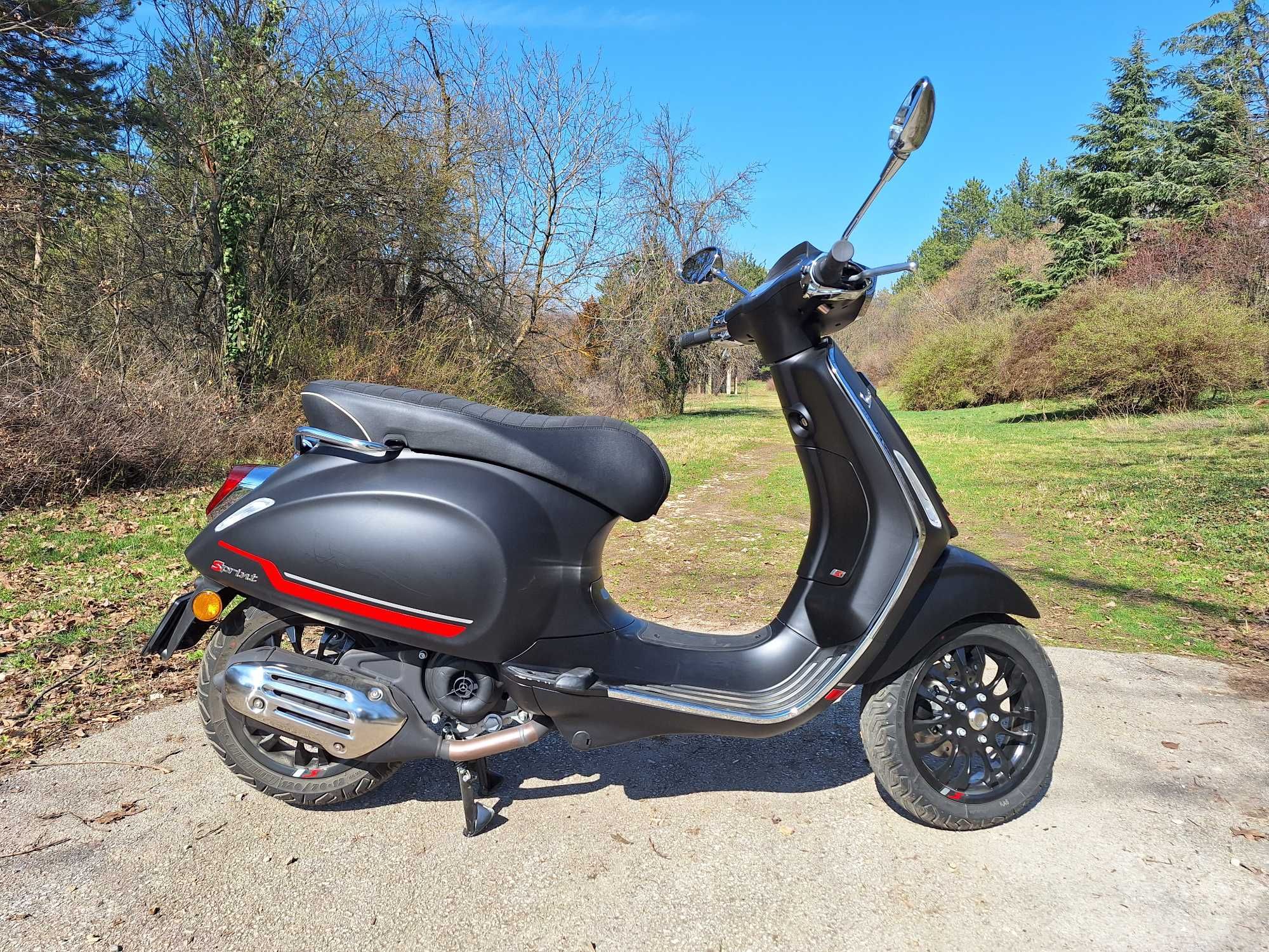 Мотопед Vespa Sprint 50s