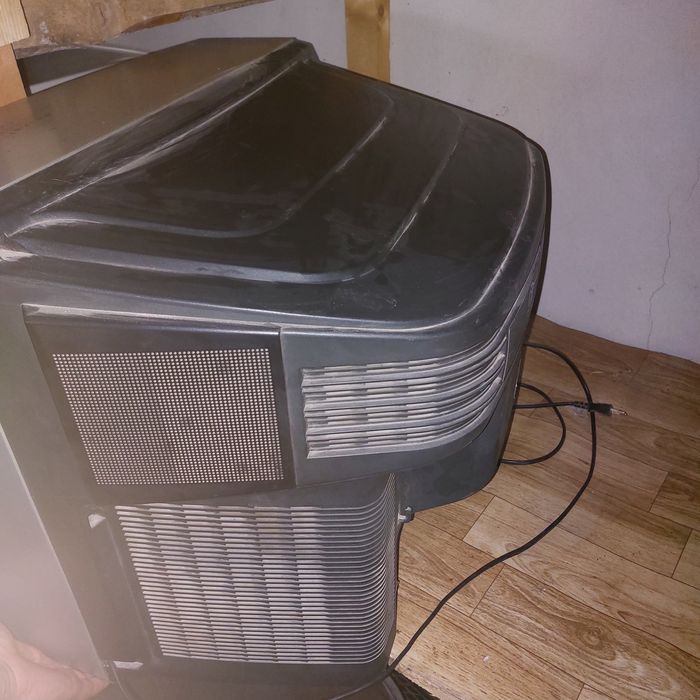 LG Televizor sotiladi narxi 400ming