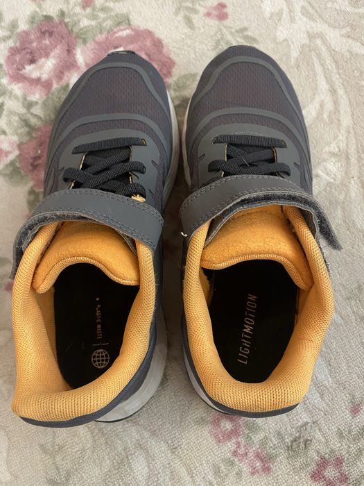 Детски маратонки “Adidas” 33номер