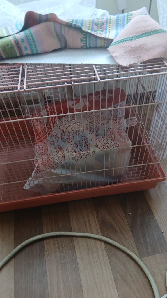 Продам клетку для животных.