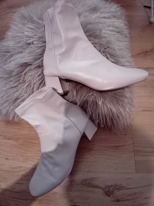 Ботуши боти и обувки нови и като нови