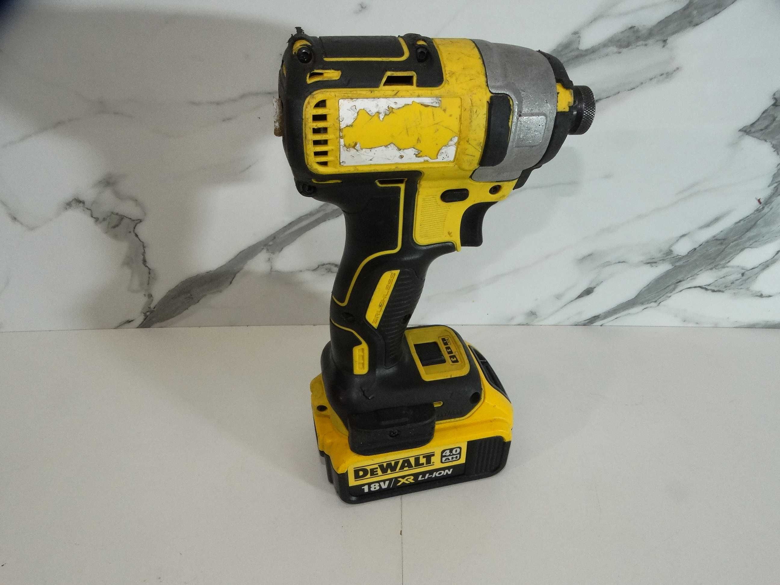 Dewalt DCF 887 / 4.0 Ah - Импакт драйвер