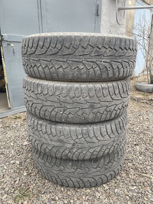 Продама покрышки зимний шипованые