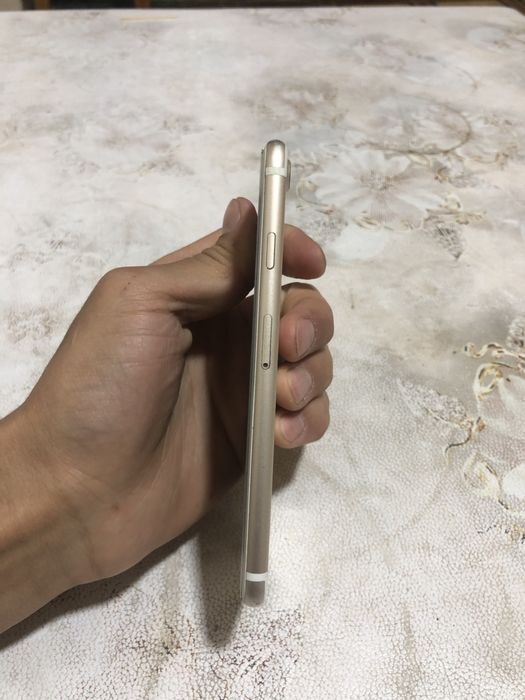 Iphone 7. 128gb xotira