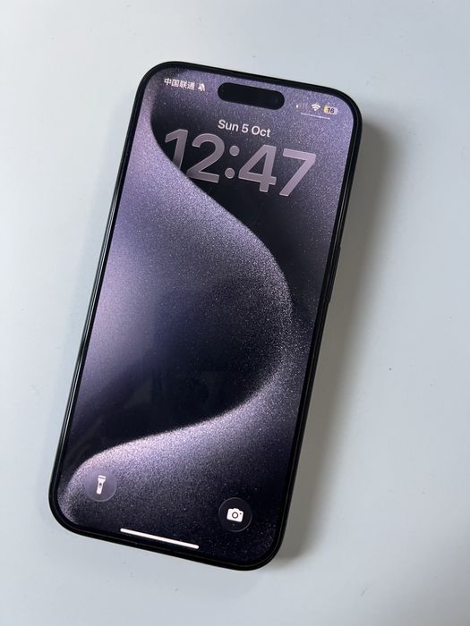iPhone 15pro 256 ideal