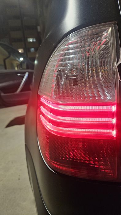 Ляв външен стоп за X3 E83