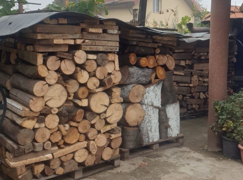 Lemne de foc de vanzare