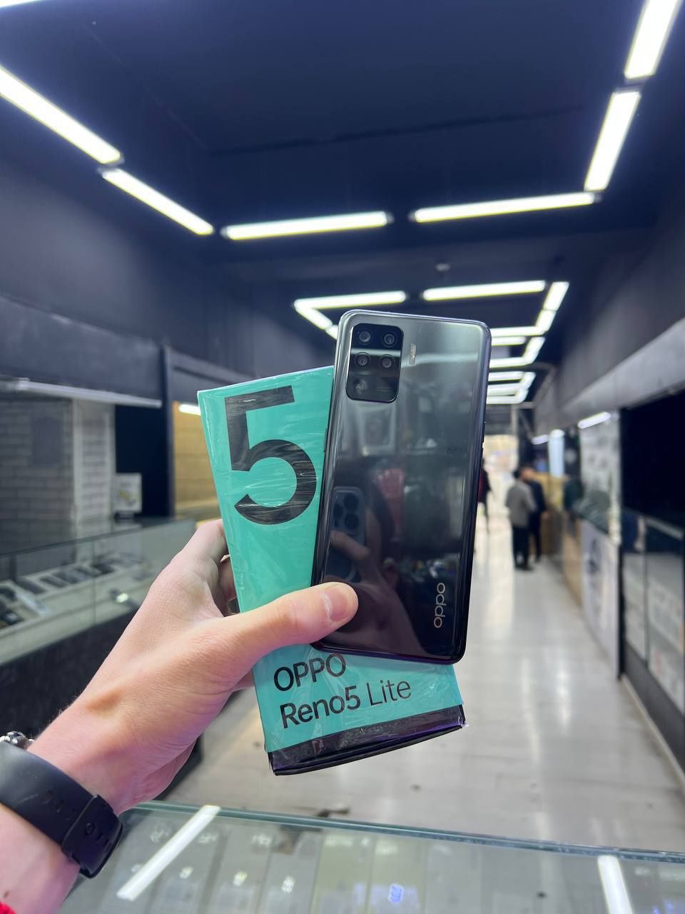 Oppo Reno 5 Lite 8/128 obmen 
Телефон идеал  янги коробка документ зар