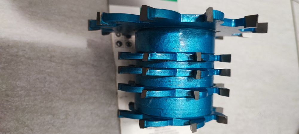 Grup de freze  frezare teuri tamplarie aluminiu