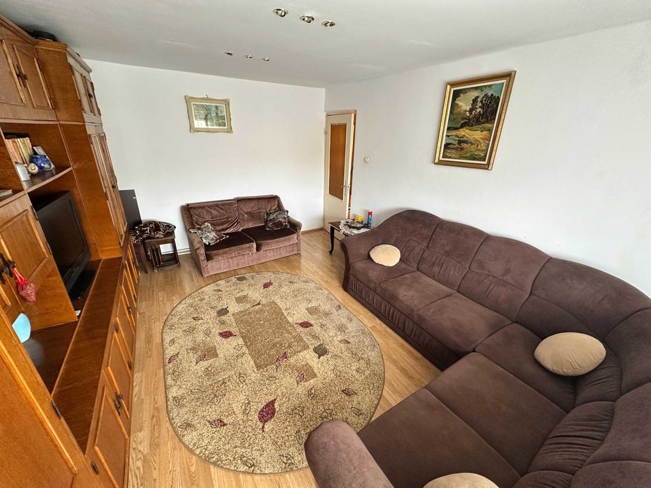 Apartament 3 Camere 70 mp (2 balcoane) Str. Dunarii cu 1 Mai