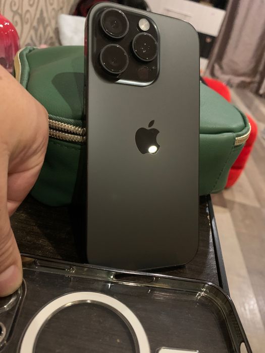 Vand iphone 16 pro in stare perfecata