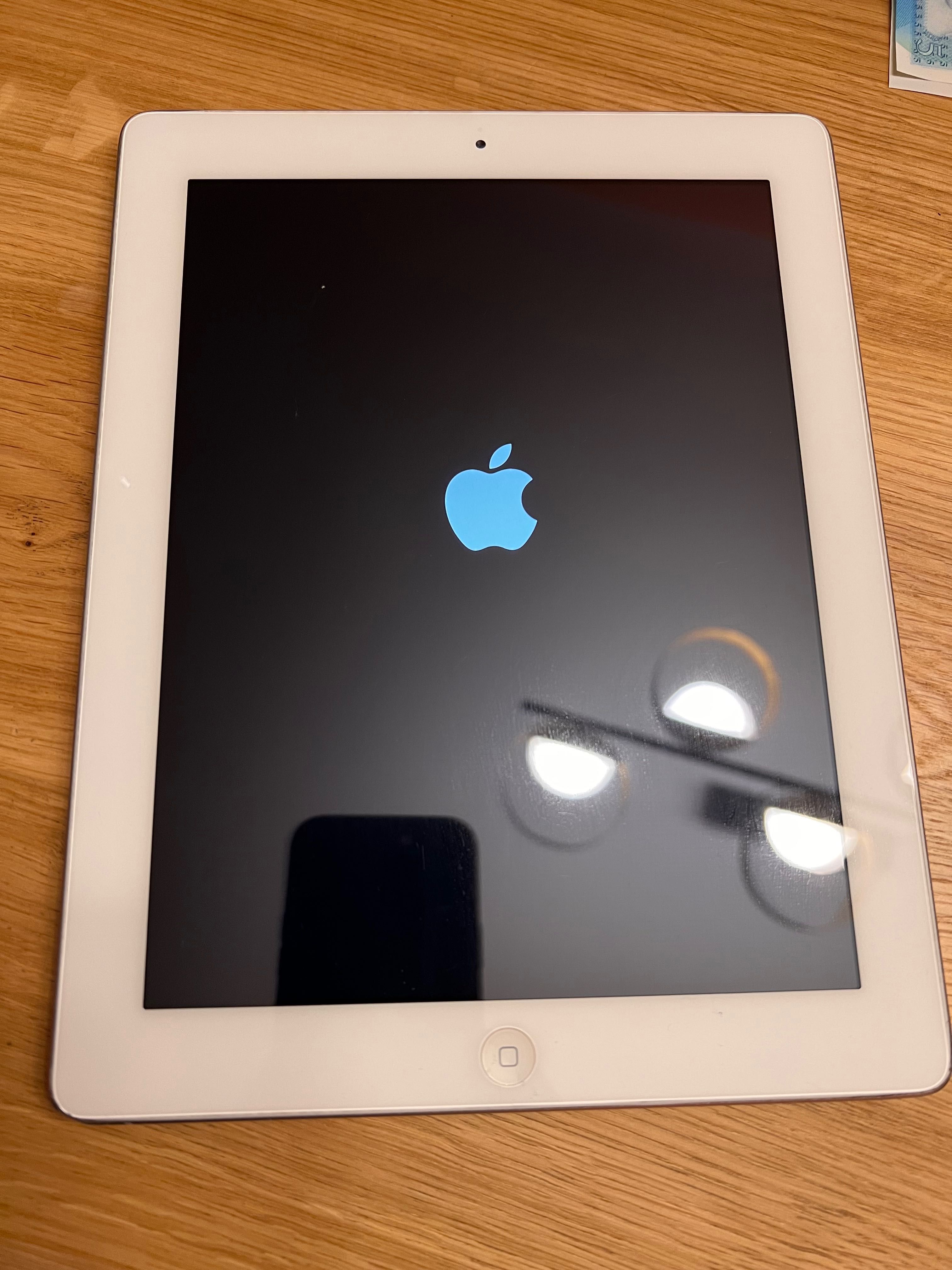 Apple iPad 3rd Gen. A1416 16GB, Wi-Fi, 9.7in