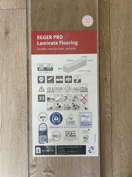 Parchet laminat 12mm NOU Egger stejar newbury deschis