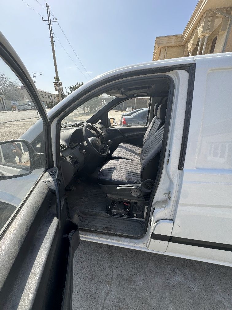 Mercedes benz vito