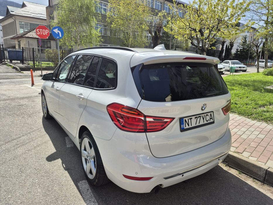 Bmw 216d grand tourer 7 locuri - super masina de familie
- Amplă reviz