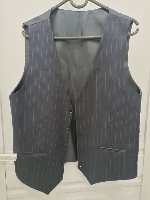 Мужские новые жилеты от костюмов