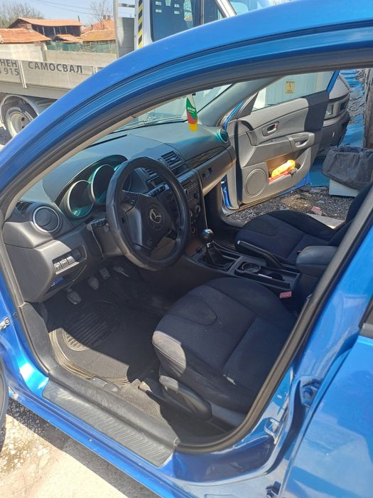 Mazda3 Колата е в добро състояние работи перфектно  качваш се и караш