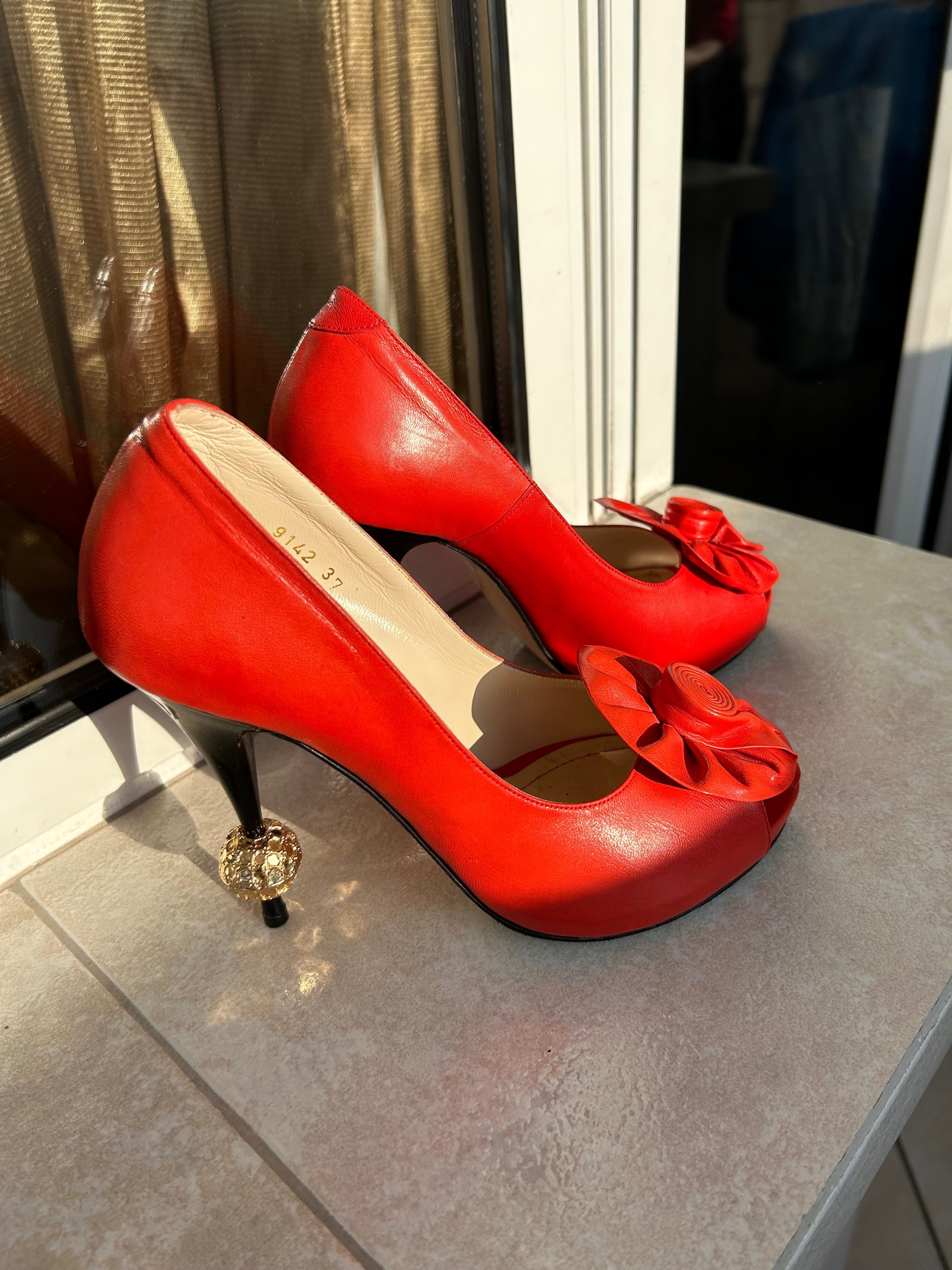 Обувки Fellini Италия размер 37!