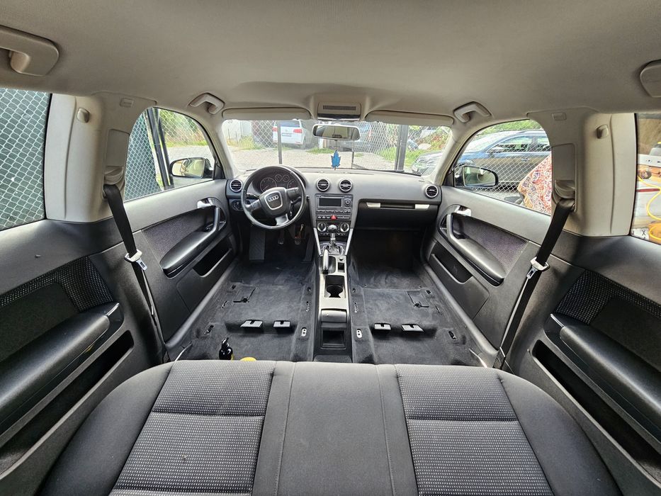 Пране на автосалон • Вътрешно и външно почистване •