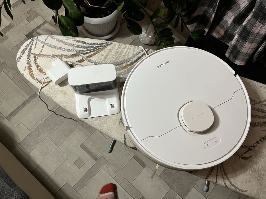 Робот пылесос Дриам