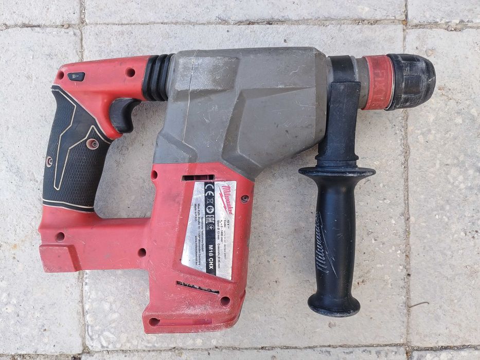 Перфоратор Milwaukee M18 CHX