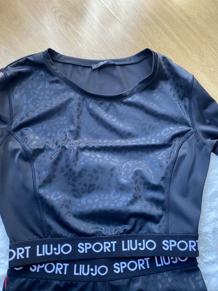 Спортен сет liu jo