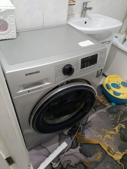 Продам стиральную машина Самсунг 6.5 кг.