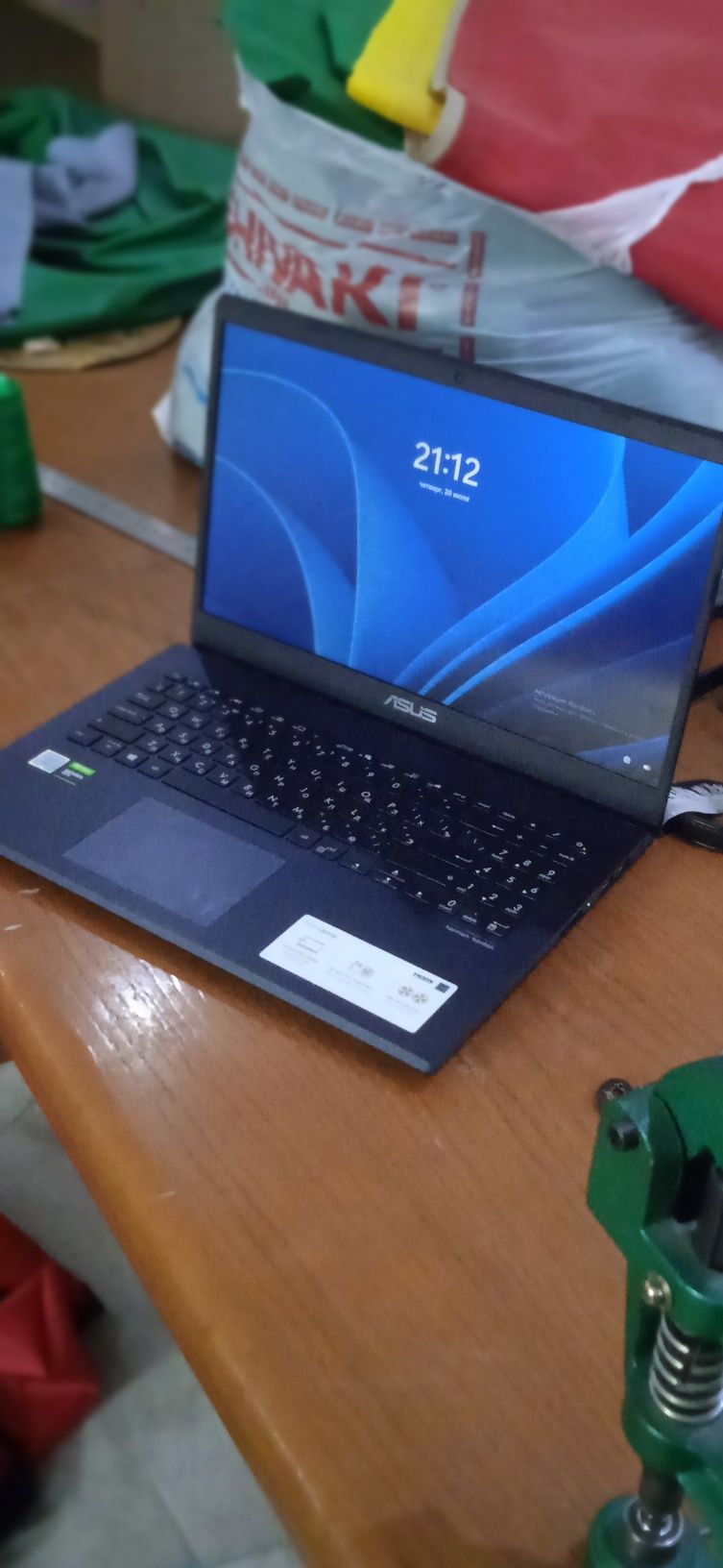 Срочно Asus  X571GT