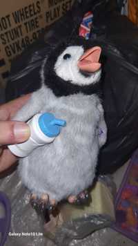 oferta pinguin interactiv cu biberon