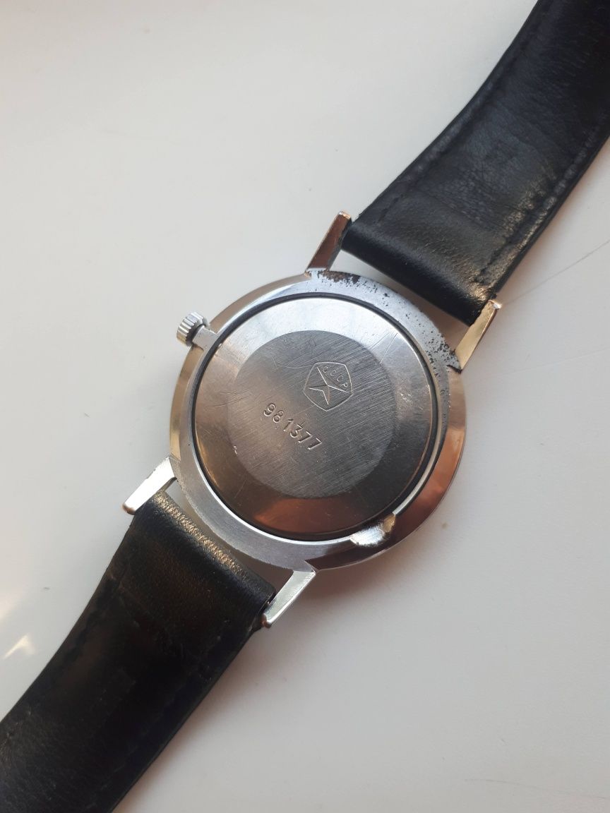 Продаются советские часы Луч