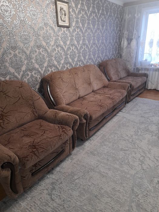 Продам диван 3 -ка