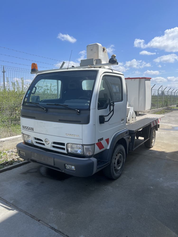 Nissan Cabstar Nacela Telescopica